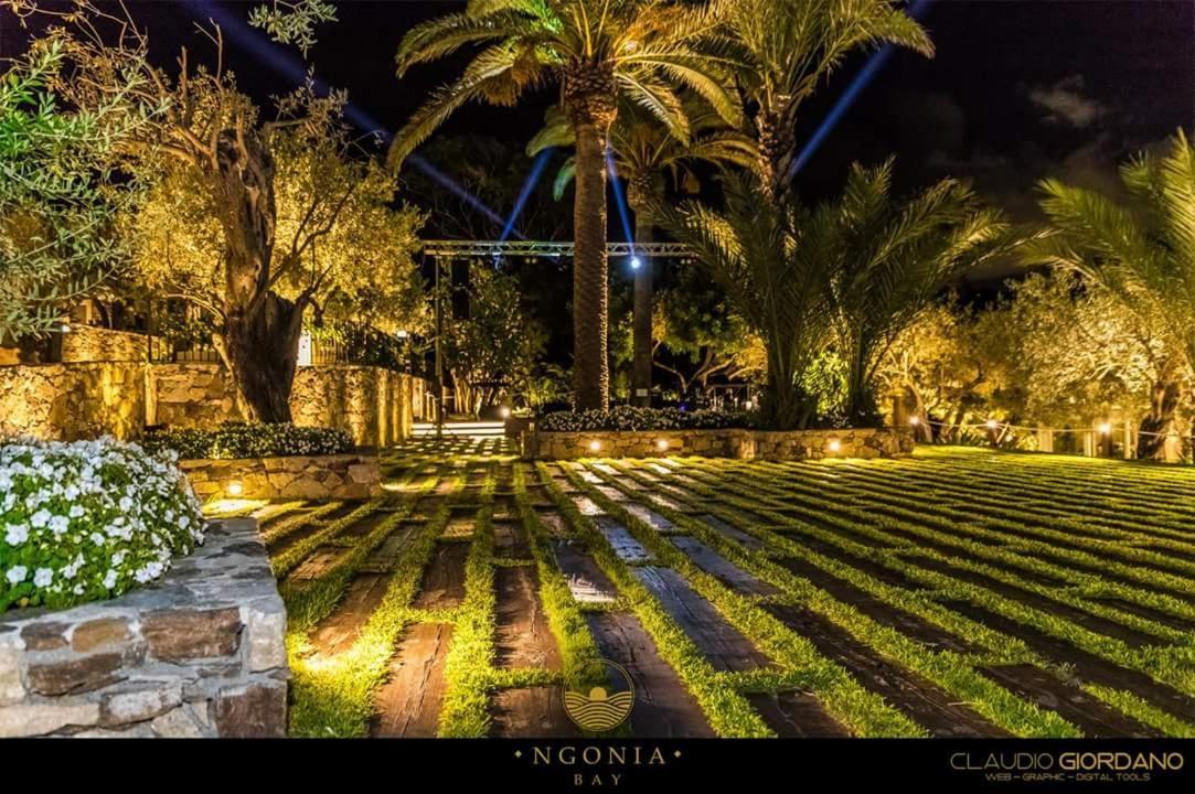 Ngonia Bay Boutique Hotel ミラッツォ エクステリア 写真