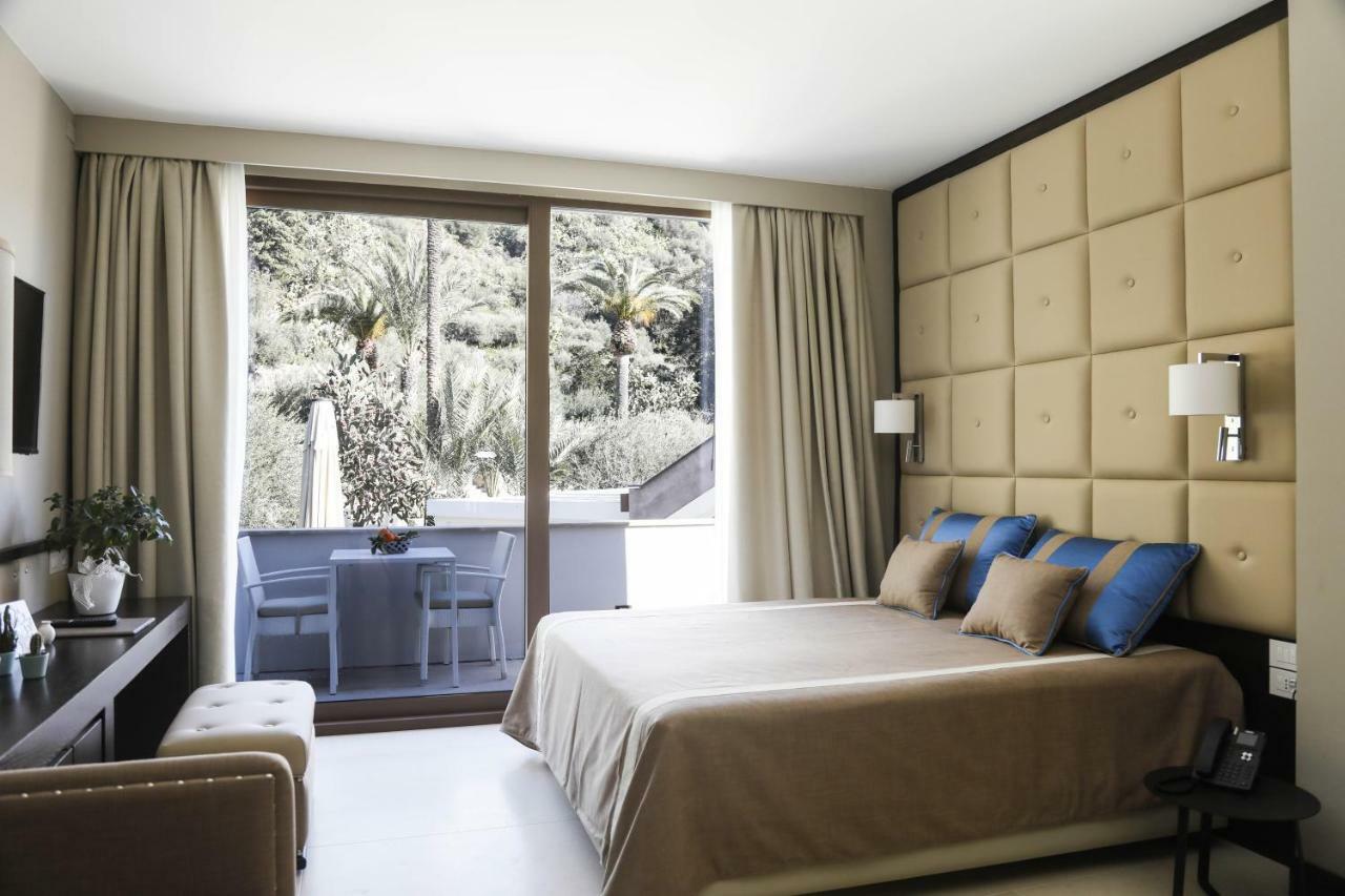 Ngonia Bay Boutique Hotel ミラッツォ エクステリア 写真